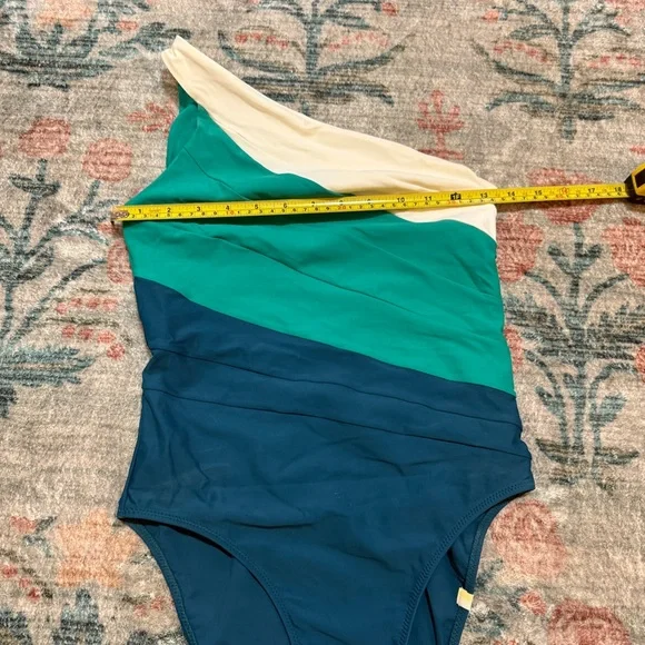 Summersalt the Side Stroke One-Shoulder Swimsuit - Picture 5 of 7